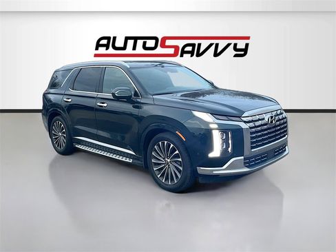 Used 2024 Hyundai Palisade Calligraphy image 1