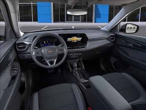 New 2026 Chevrolet TrailBlazer LT FWD image 16