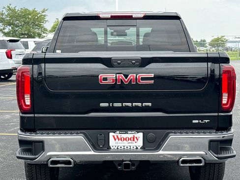 New 2026 GMC Sierra 1500 SLT w/ SLT Premium Package AWD/4WD image 9