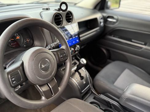 Used 2016 Jeep Patriot Sport w/ Power Value Group image 11