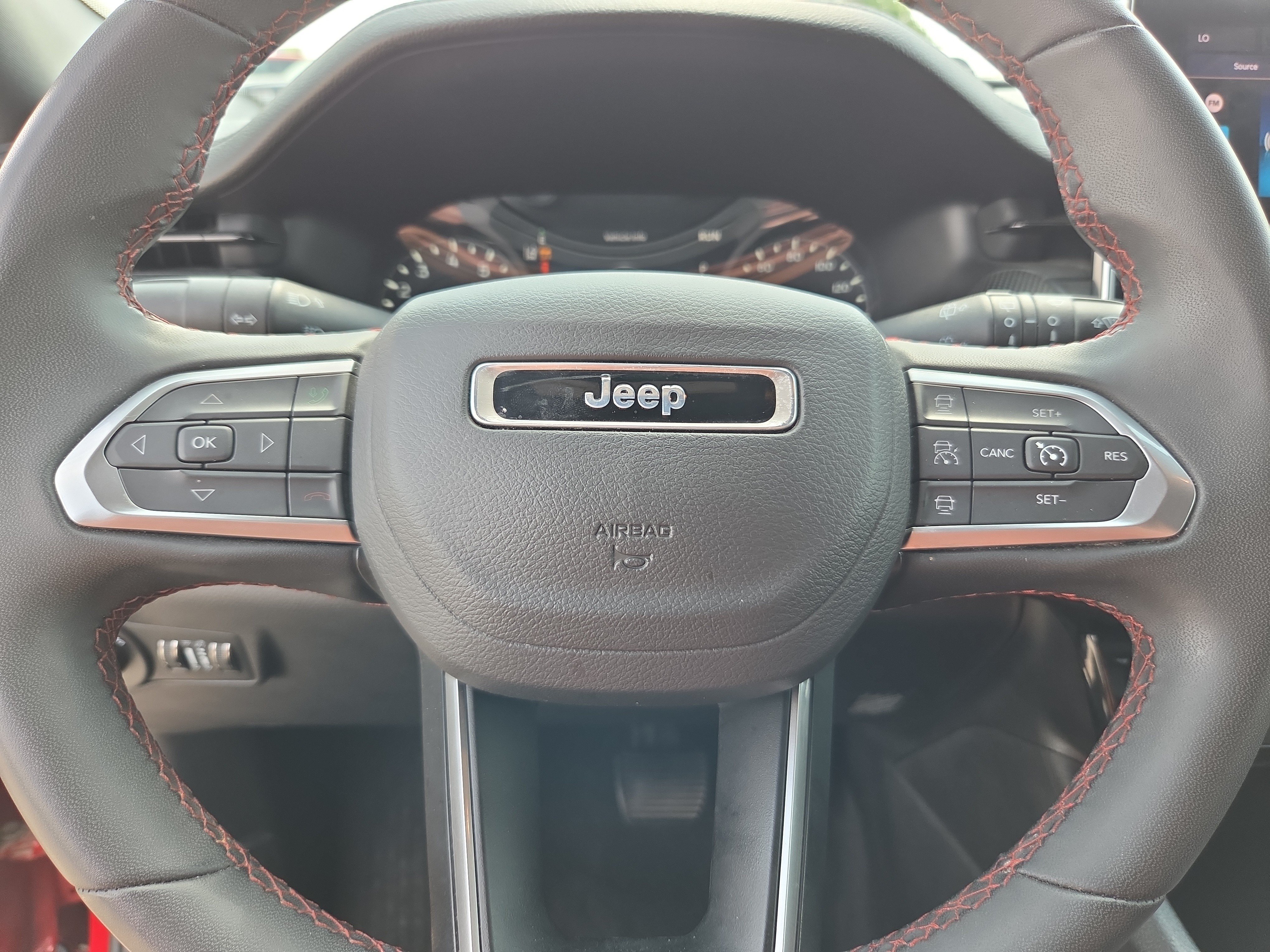 Used 2024 Jeep Compass Trailhawk AWD/4WD image 18