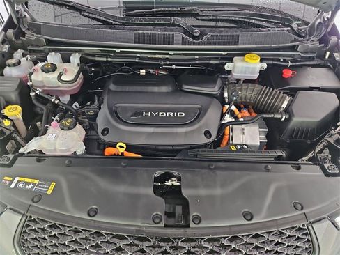 Used 2022 Chrysler Pacifica Touring-L w/ S Appearance Package image 31