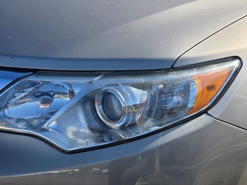 Used 2013 Toyota Camry LE FWD image 21