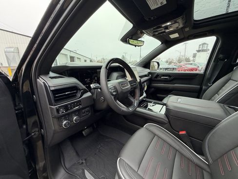 New 2025 GMC Yukon AT4 Ultimate w/ LPO, Floor Liner Package image 11