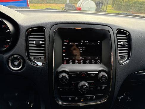 Used 2019 Dodge Durango GT image 28