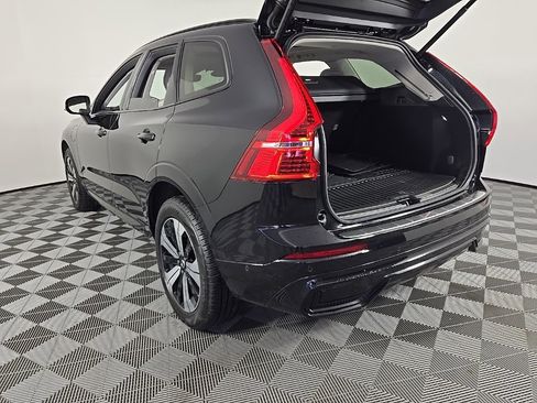 Certified 2025 Volvo XC60 T8 Plus w/ Protection Package Premier image 11