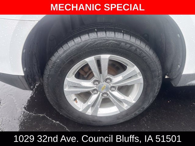 Used 2010 Chevrolet Equinox LT AWD/4WD image 9