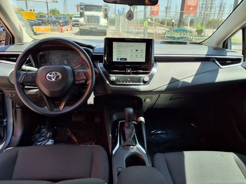 Used 2024 Toyota Corolla LE FWD image 13