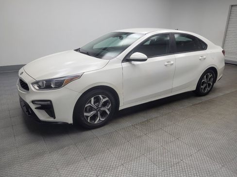 Used 2020 Kia Forte LXS FWD image 2