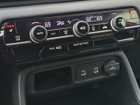 New 2026 Honda Pilot Sport image 22