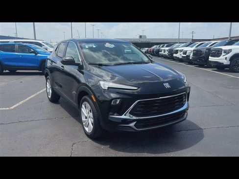Certified 2024 Buick Encore GX Preferred FWD image 2