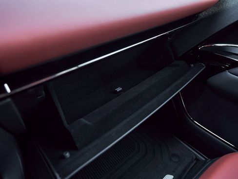 Used 2025 Land Rover Range Rover Sport SV Edition Two image 72