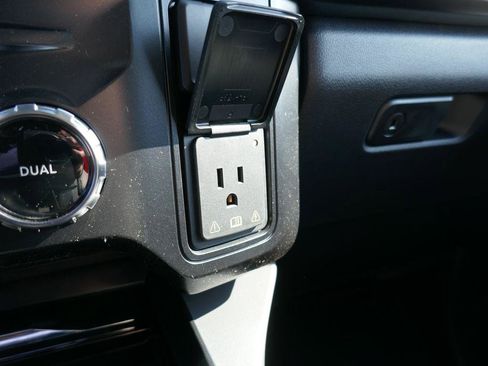 New 2026 Ford F250 Lariat image 30