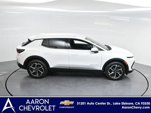 New 2026 Chevrolet Equinox EV LT image 45