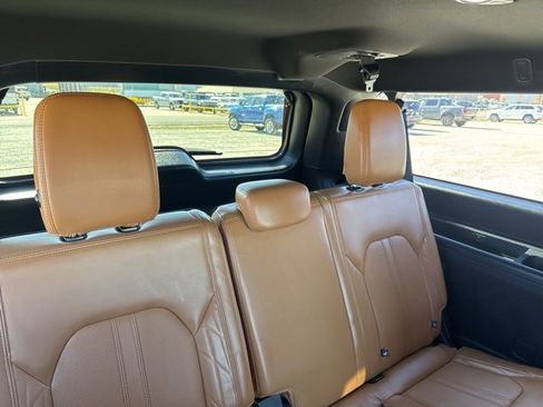 Used 2024 Ford Expedition Max Platinum image 29