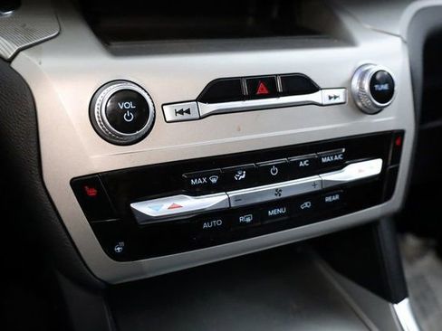 Used 2023 Ford Explorer XLT w/ Equipment Group 202A image 18