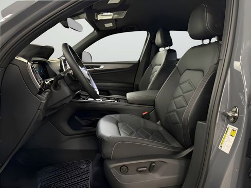 New 2026 Volkswagen Atlas Cross Sport SE FWD image 17