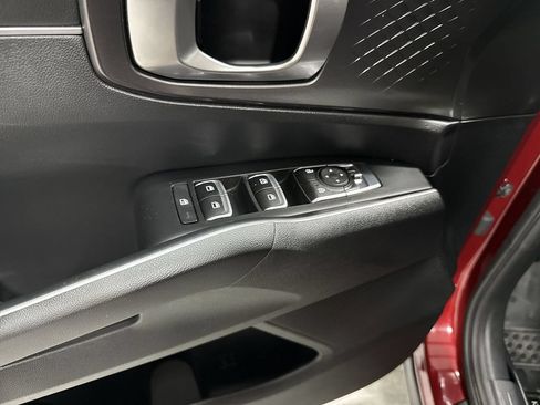 Used 2022 Kia Sorento LX FWD image 24