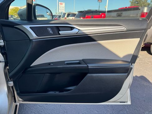Used 2017 Ford Fusion S image 19