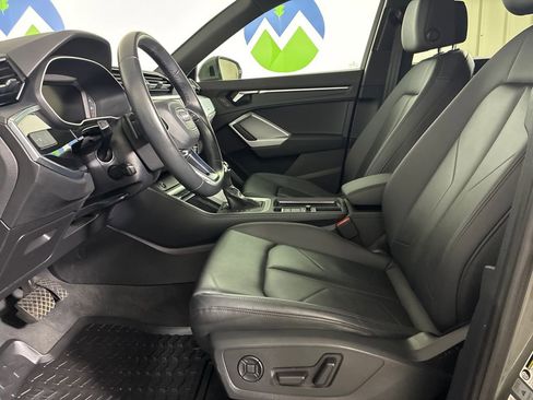 Used 2021 Audi Q3 2.0T Premium w/ Convenience Package image 17
