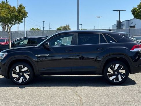 Used 2024 Volkswagen Atlas Cross Sport SE FWD image 7