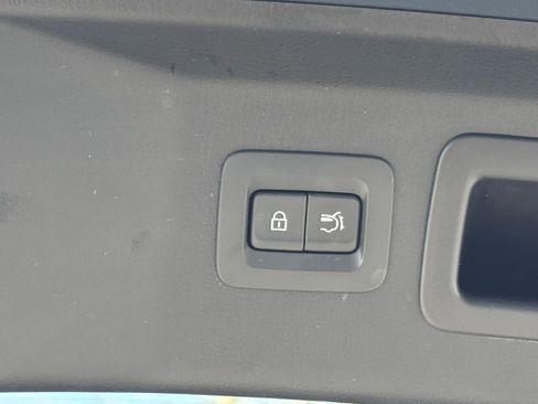 Used 2025 MAZDA CX-70 3.3 Turbo w/ Preferred Package image 24