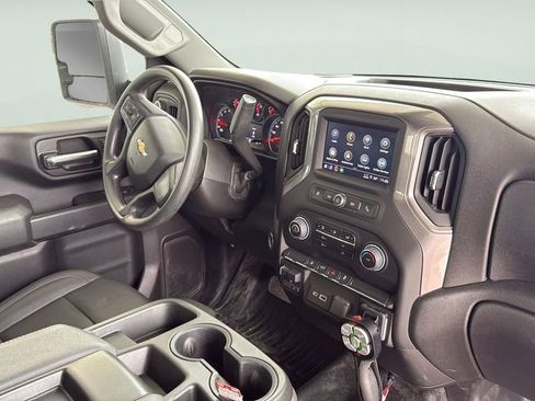 Used 2025 Chevrolet Silverado 2500 W/T w/ WT Convenience Package image 12