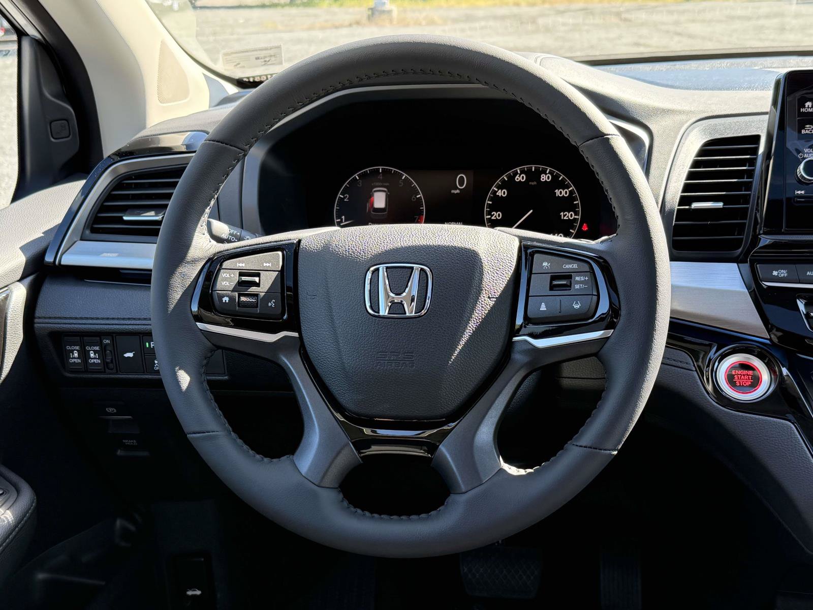 New 2027 Honda Odyssey Touring image 9