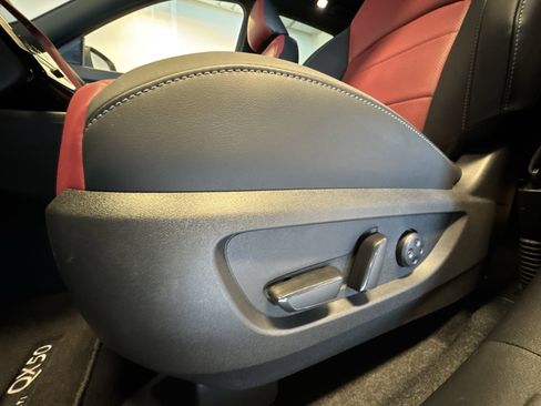 New 2025 INFINITI QX50 Sport image 12