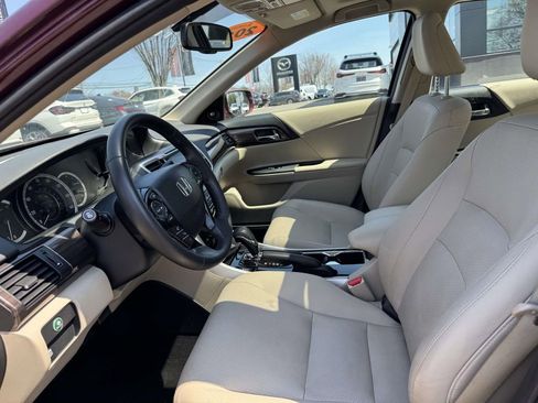 Used 2017 Honda Accord EX-L image 13