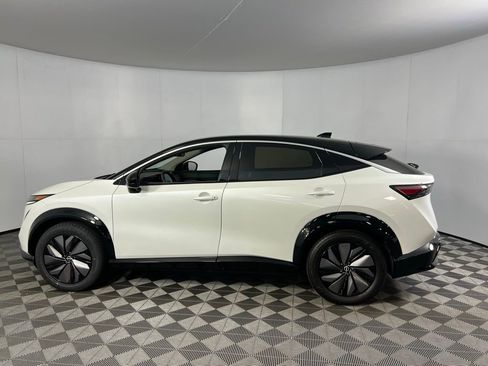 Used 2024 Nissan Ariya FWD image 10