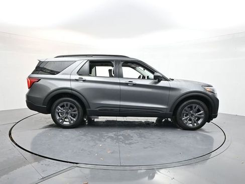 New 2026 Ford Explorer Active w/ Active Comfort Package image 8