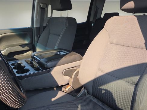 Used 2018 Chevrolet Silverado 1500 LT w/ Texas Edition image 26