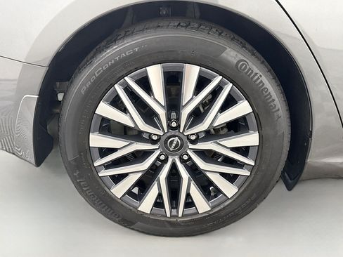 Used 2023 Nissan Altima 2.5 SV FWD image 33