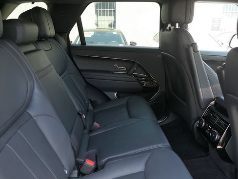 Used 2023 Land Rover Range Rover Sport SE AWD/4WD image 22
