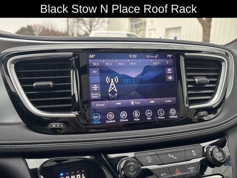 Used 2019 Chrysler Pacifica Limited w/ S Appearance Package image 13