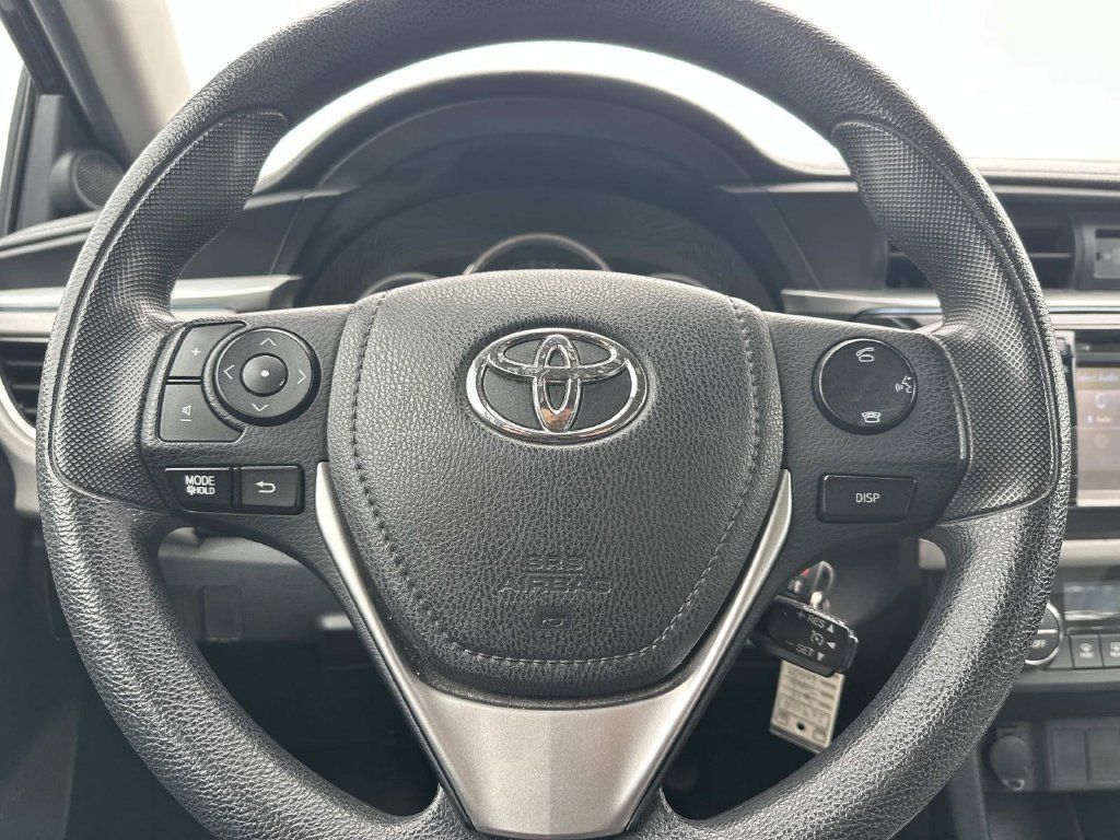 Used 2015 Toyota Corolla LE FWD image 20