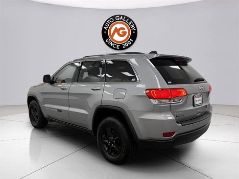 Used 2014 Jeep Grand Cherokee Laredo w/ Quick Order Package 23E image 5