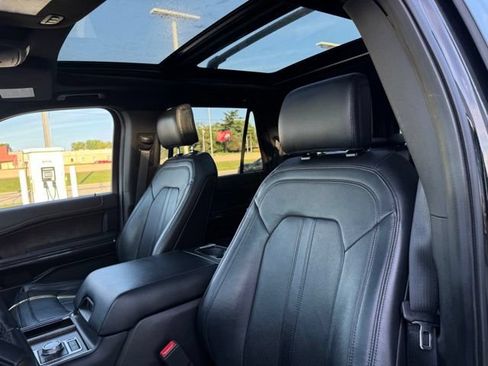 Certified 2019 Ford Expedition Limited w/ Equipment Group 302A AWD/4WD image 7