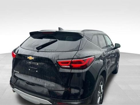 Used 2024 Chevrolet Blazer LT w/ Convenience Package image 3