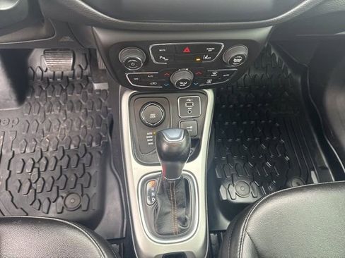 Used 2020 Jeep Compass Latitude image 16