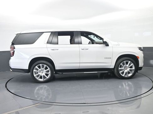 Used 2024 Chevrolet Tahoe High Country RWD image 7