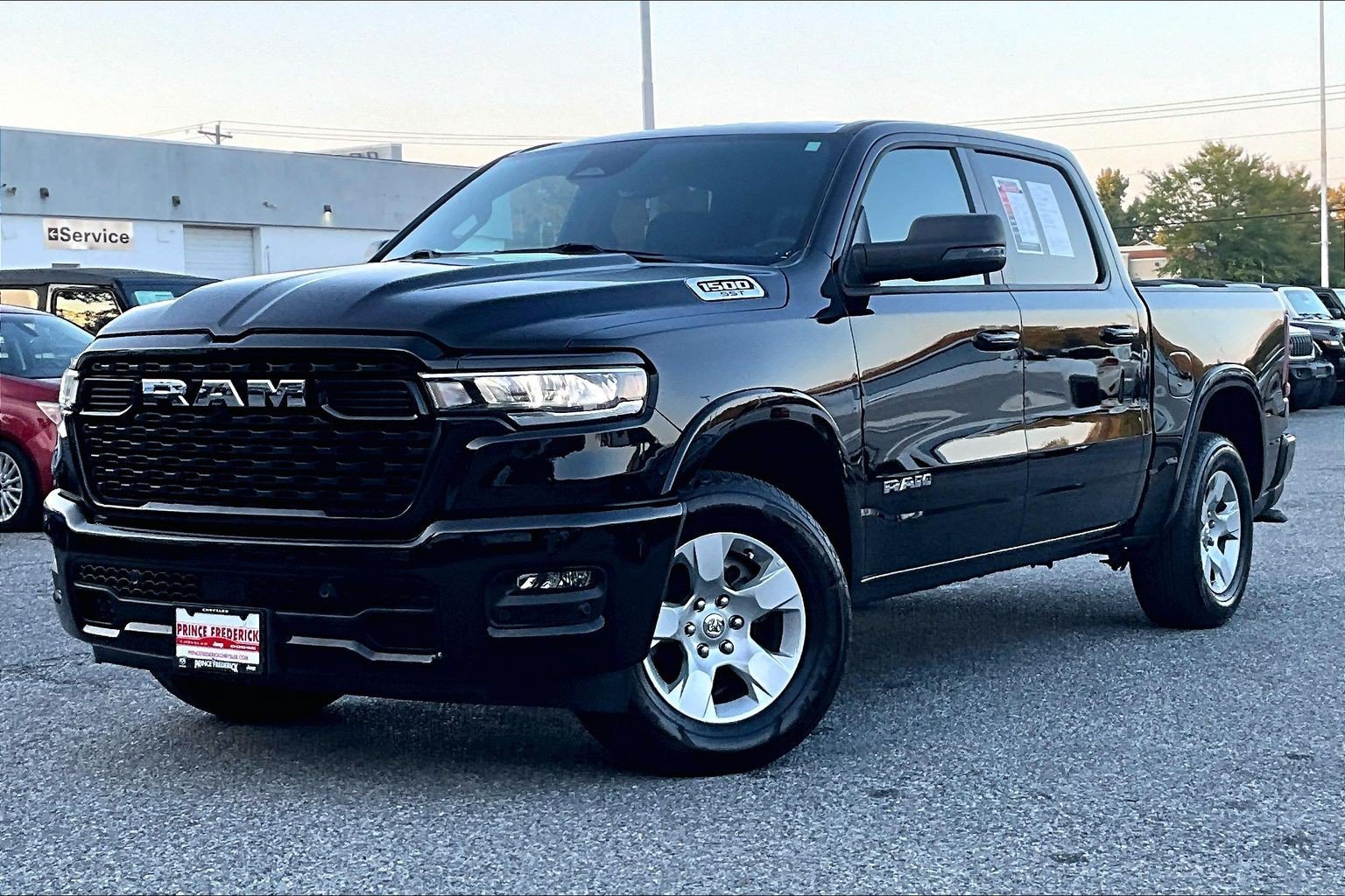 Used 2025 RAM 1500 Big Horn AWD/4WD image 3