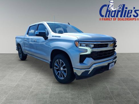Used 2022 Chevrolet Silverado 1500 LT image 3