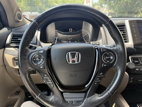 Used 2018 Honda Pilot Elite image 22