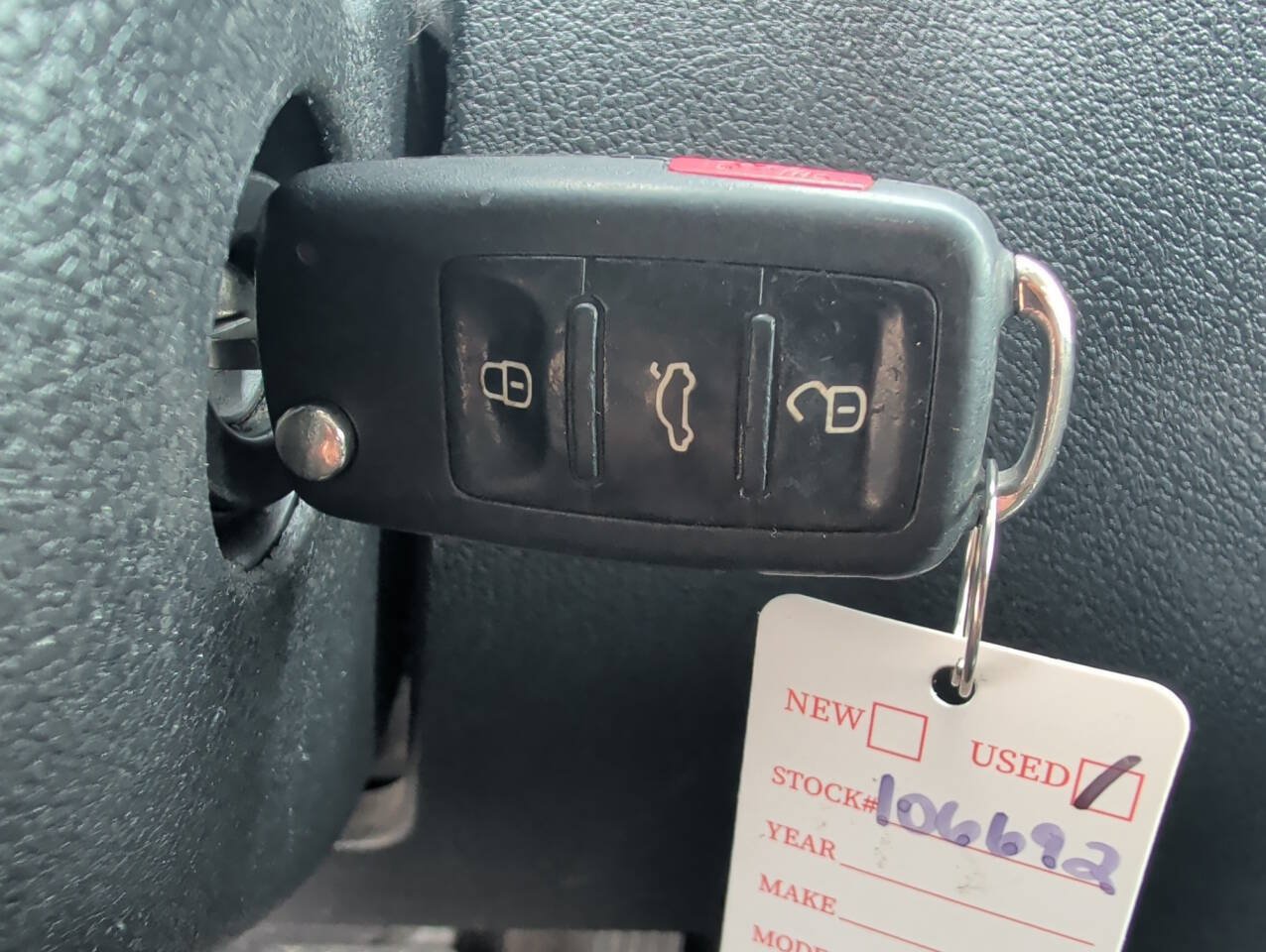 Used 2011 Volkswagen Tiguan S FWD image 44