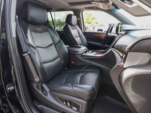 Used 2015 Cadillac Escalade ESV Luxury RWD image 24
