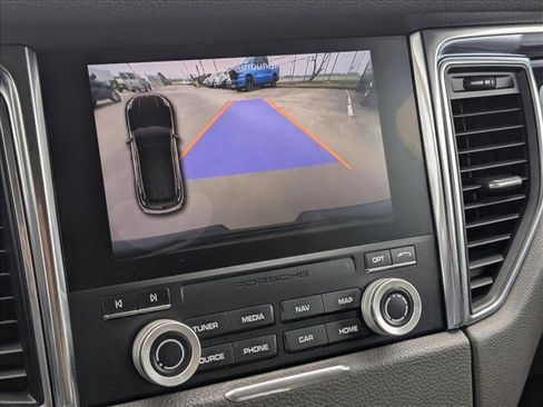 Used 2017 Porsche Macan S image 12