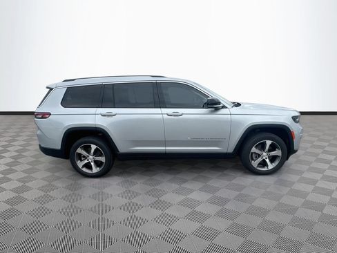 Used 2023 Jeep Grand Cherokee L Limited w/ Trailer Tow Group (B) AWD/4WD image 34