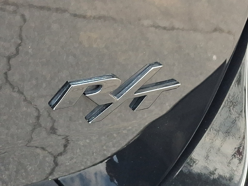 Used 2022 Dodge Durango R/T w/ Blacktop Package AWD/4WD image 35